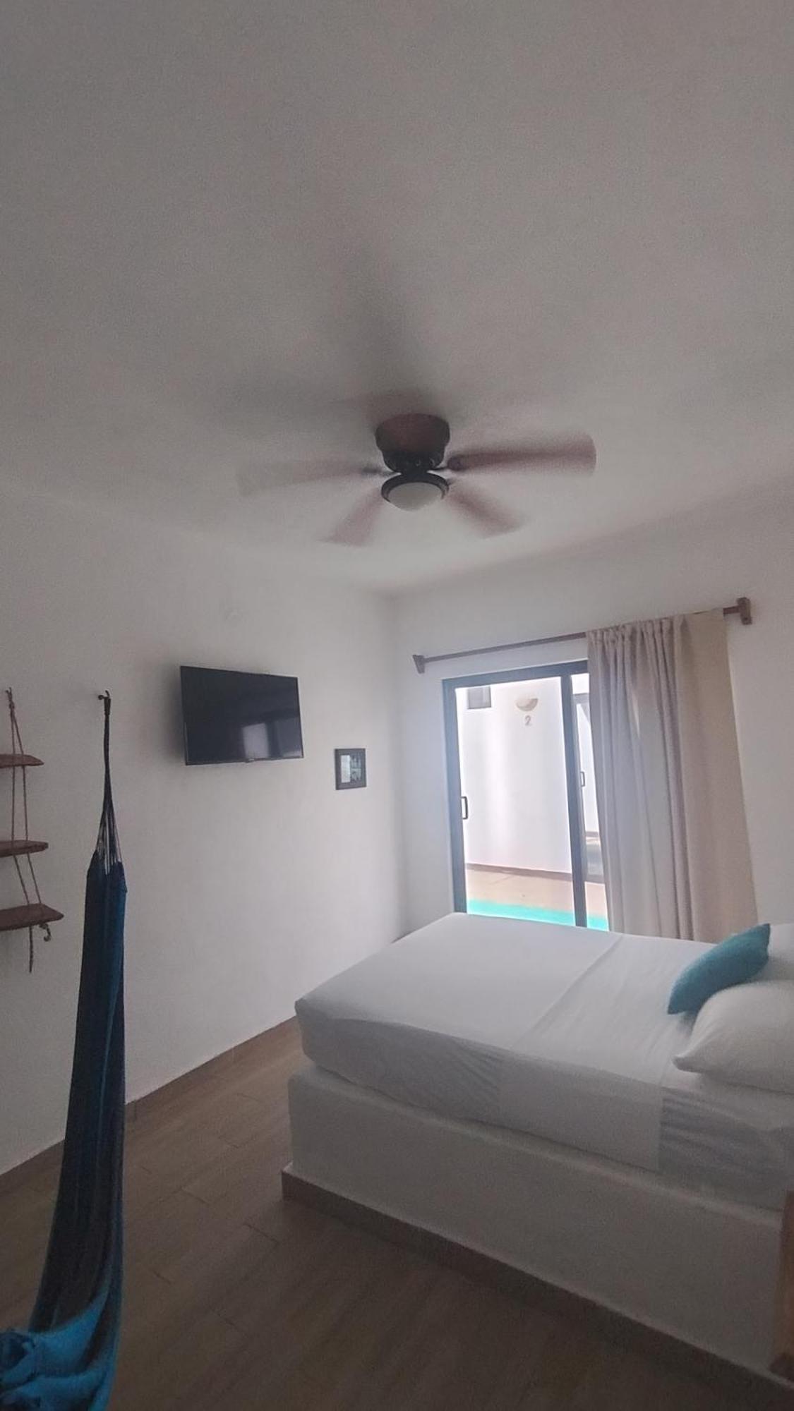 Ade Hotel Бакалар Екстер'єр фото